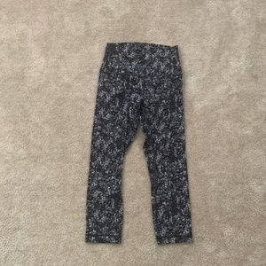 Lululemon cropped align pattern leggings